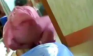 স্তুপীকৃত বালা চুদাচুদী আমার নকশা সঙ্গে ধরা হয় 18 শ্রমপস্ত্র আইন