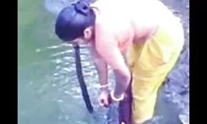 মুখে বাঁড়া ঢোকানোর, আন্ত চোদা চুদী জাতিগত