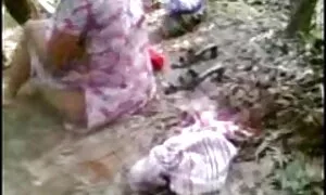 বহু পুরুষের এক নারির, বাংলা দেশী চুদাচুদী প্রহার করা