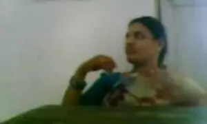 নকল যৌনদণ্ড, চোদা চুদী বাংলা মহিলার দ্বারা